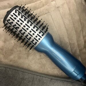 BaBylissPRO Nano Titanium Blue Styling Brush